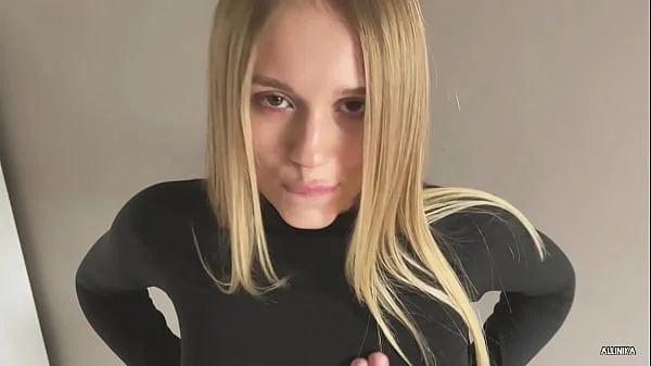 Фитоняшка прыгает на члене, после тяжелой тренировки