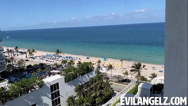 Miami Threesome Francesca Le, Mark Wood, Cassidy Luxe